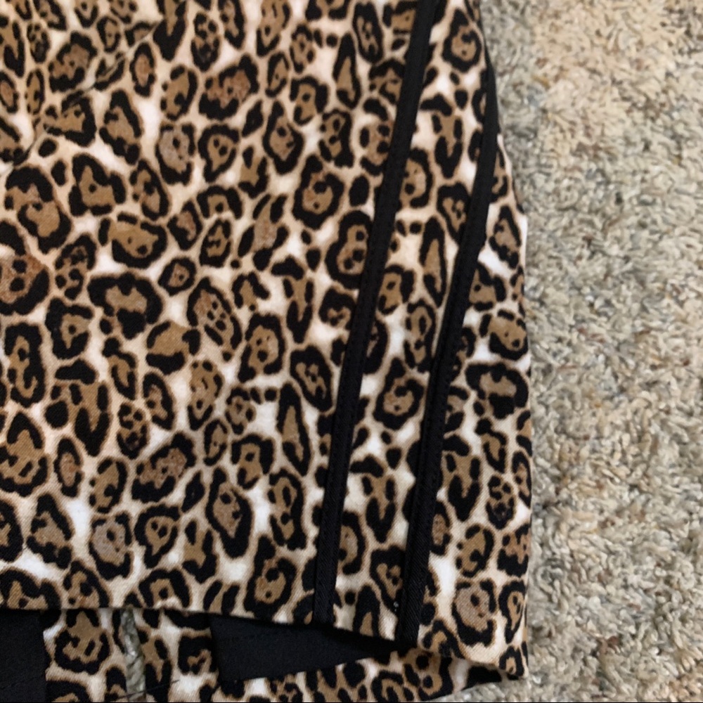 White House Black Market Leopard Print Skirt - Picture 2 of 9